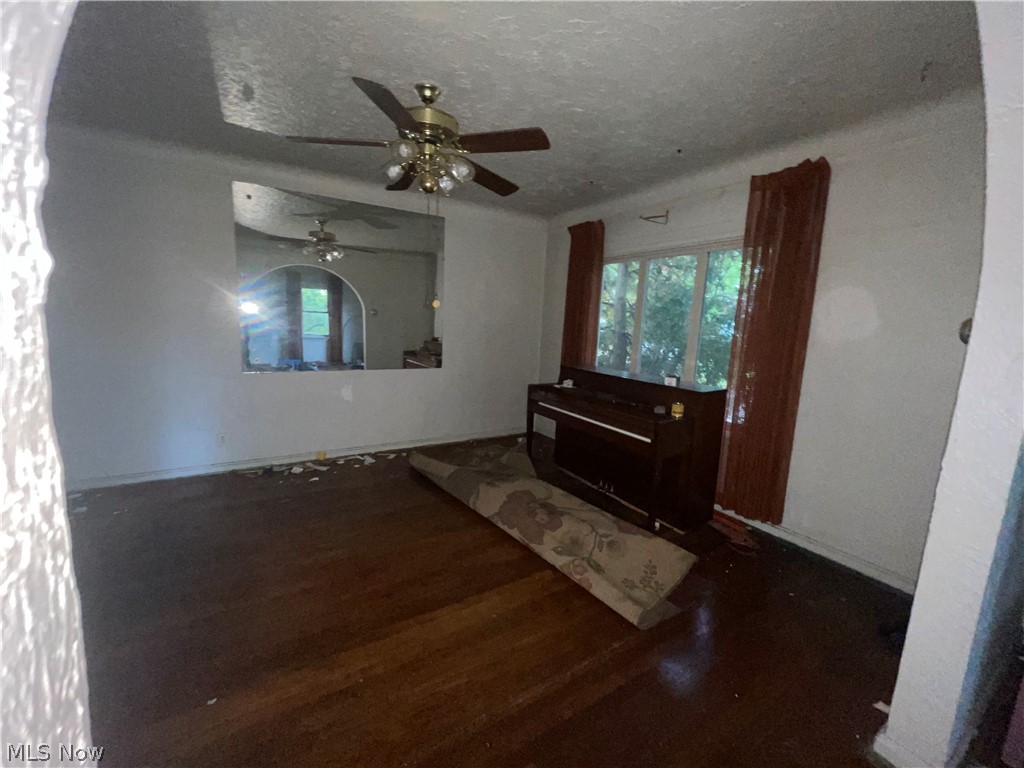 3521 Nordway Road Cleveland, OH 44118 - Photo 5 of 17