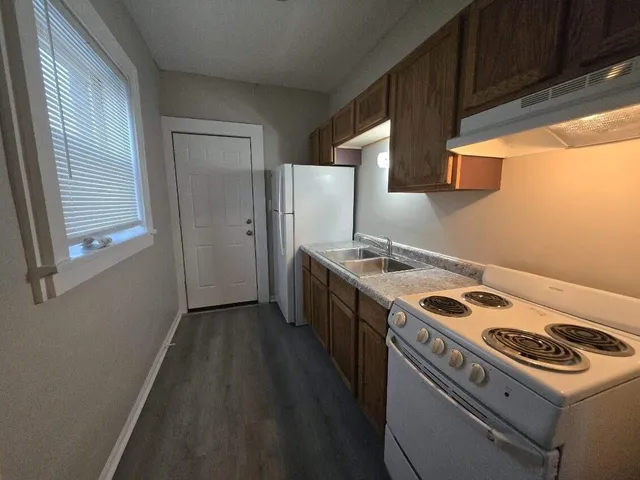 $850 | 1515 Taylor Avenue, Unit 2, Racine, WI 53403