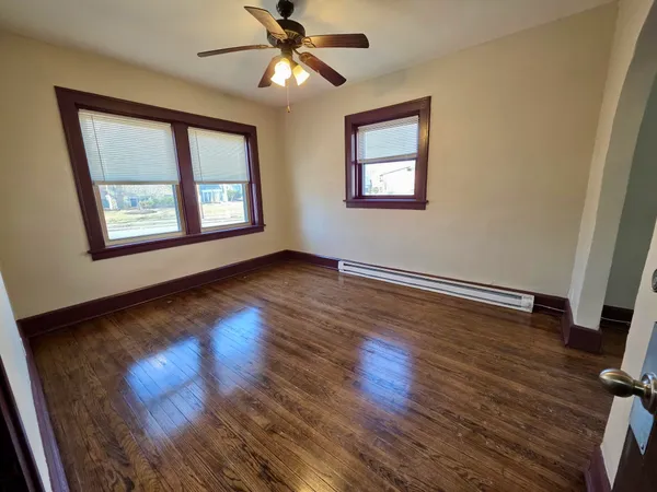 $775 | 1515 Taylor Avenue, Unit 2, Racine, WI 53403