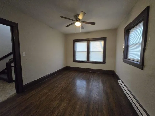 $850 | 1515 Taylor Avenue, Unit 2, Racine, WI 53403