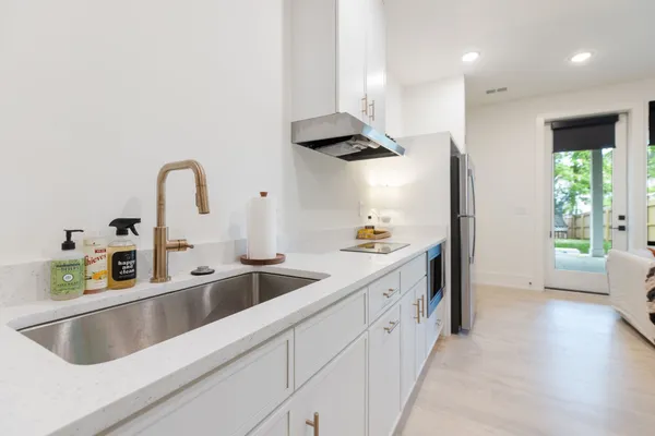 $8,500 | 2804 West Kirkwood Avenue, Unit A, Nashville, TN 37204