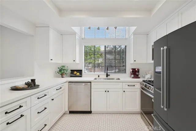 $5,750 | 505 St Andrews Road, Unit 1, Newport Beach, CA 92663