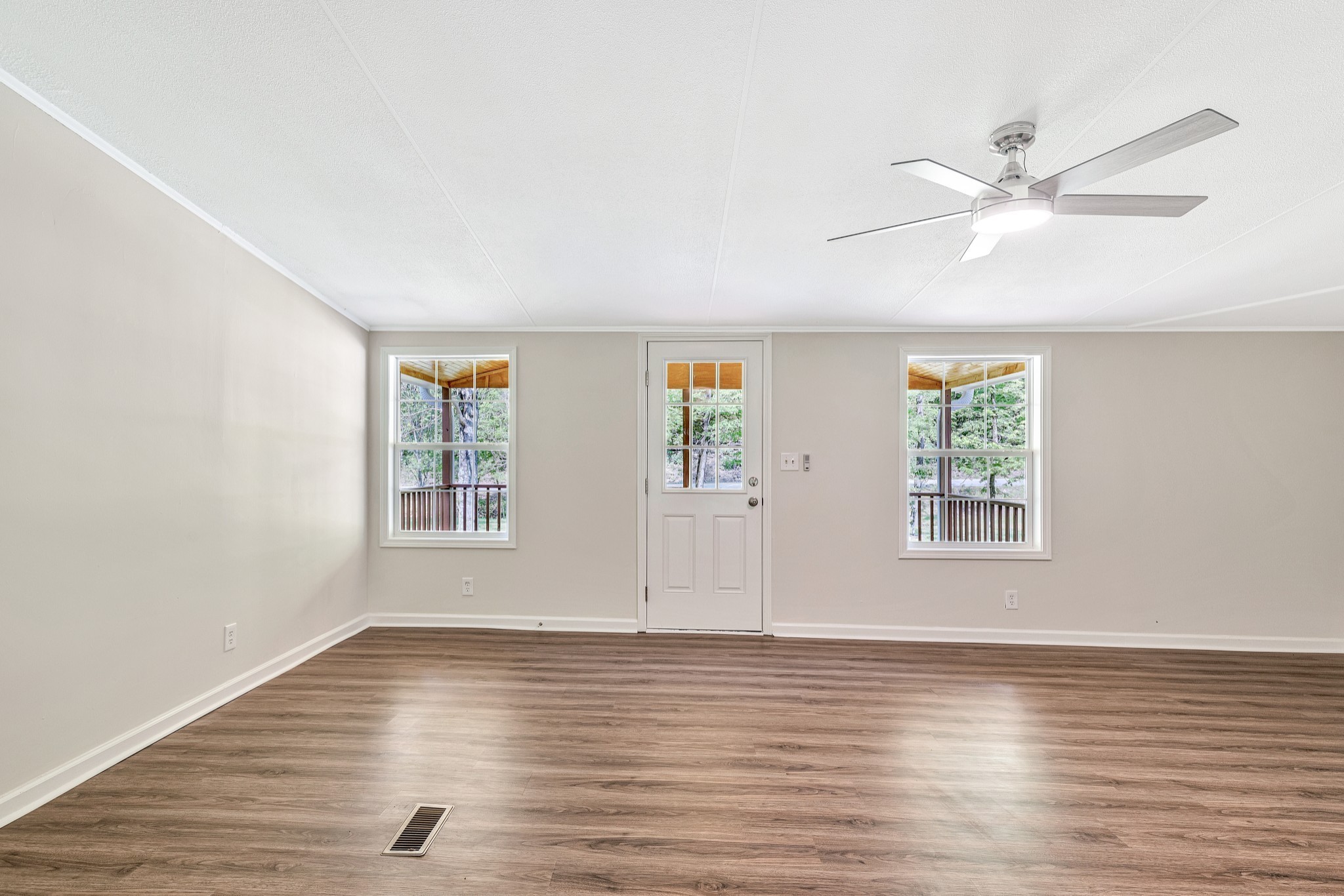 3743 Sulphur Springs Branch Road Columbia, TN 38401 - Photo 10 of 32 Gallery Image 10