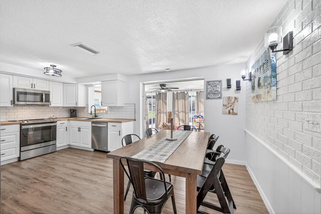 5404 Front Drive Holiday, FL 34690 - Photo 9 of 25