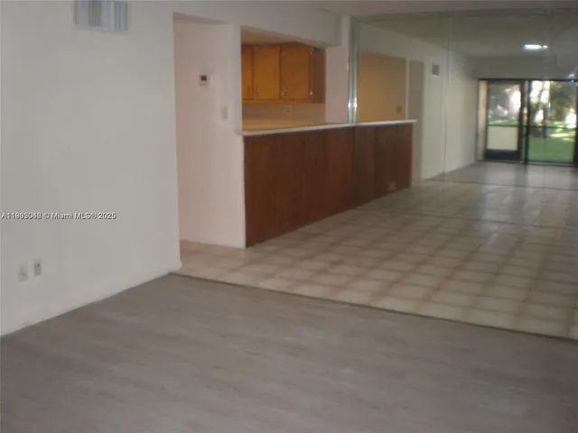 $1,700 | 5855 Washington Street, Unit 92, Hollywood, FL 33023