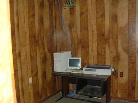 7905 Babcock Road Jeddo, MI 48032 - Photo 7 of 8 279874-6.JPG