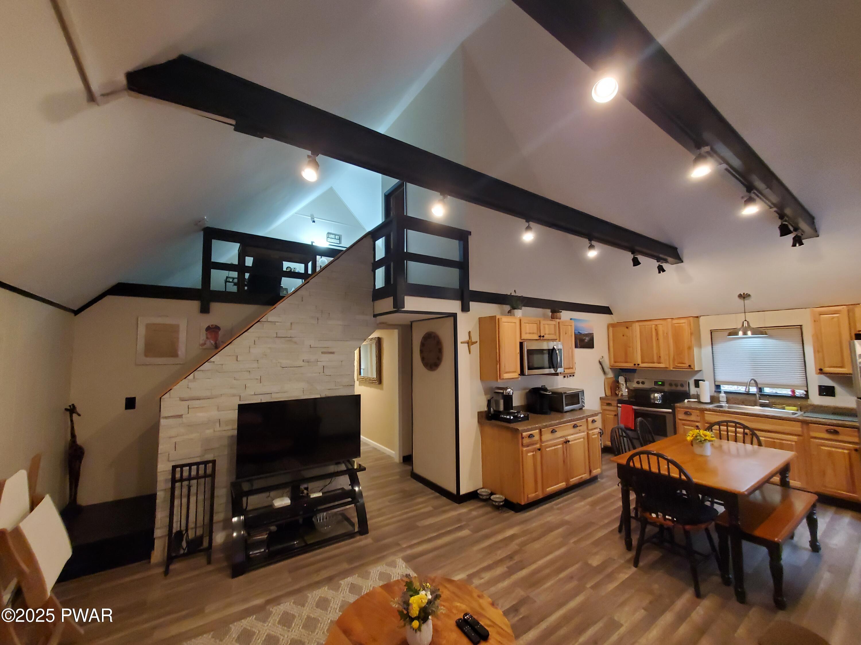 147 Forest Ridge Drive Hawley, PA 18428 - Photo 31 of 72 Interior