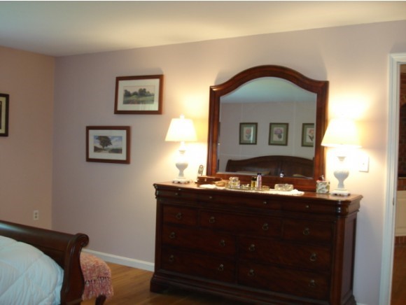 6 Holt Road Amherst, NH 03031 - Photo 13 of 28