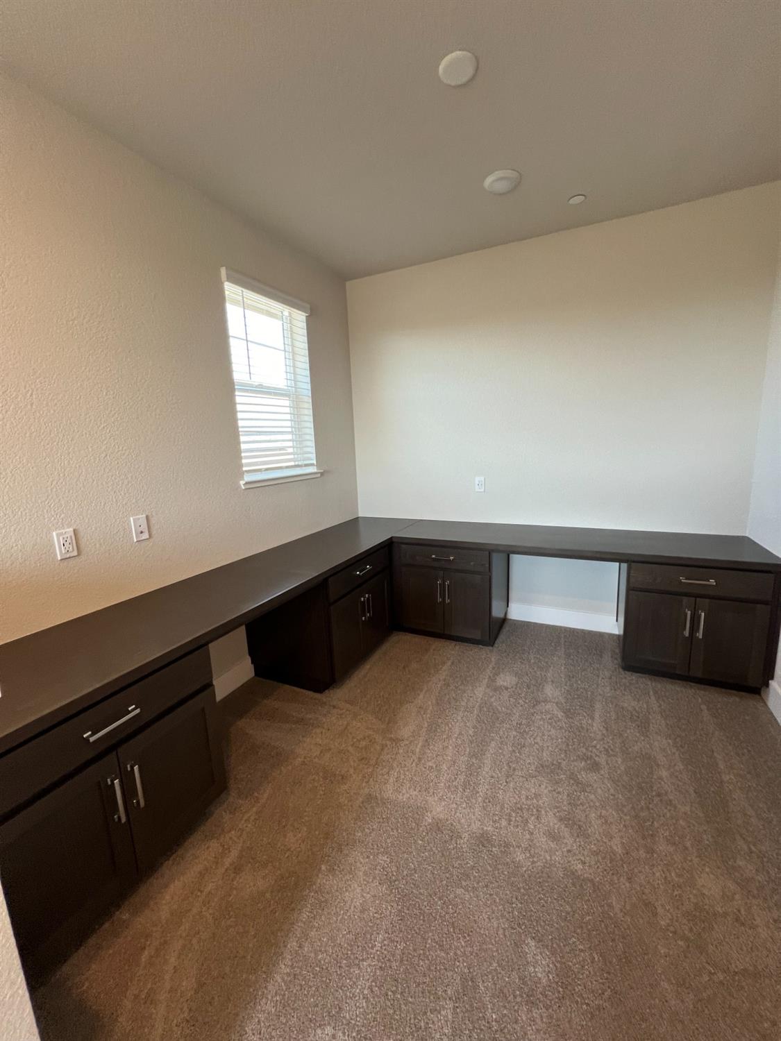 3063 Banano Way Rancho Cordova, CA 95742 - Photo 14 of 20 a view of an empty room and window