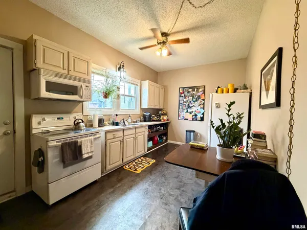 $109,000 | 312 North Main Street, Harrisburg, IL 62946