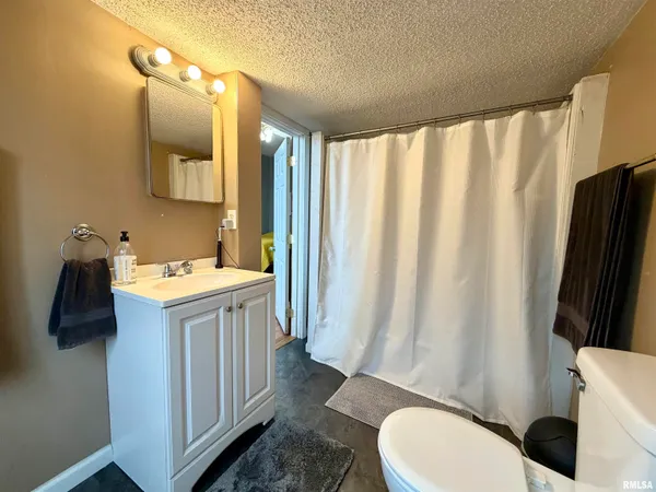 $109,000 | 312 North Main Street, Harrisburg, IL 62946