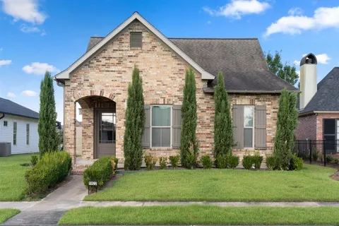 $379,000 | 5822 Shining Way, Lake Charles, LA 70605