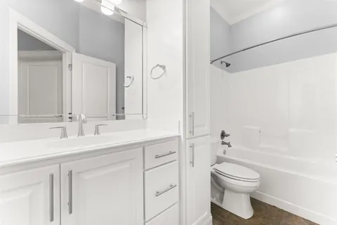 $379,000 | 5822 Shining Way, Lake Charles, LA 70605