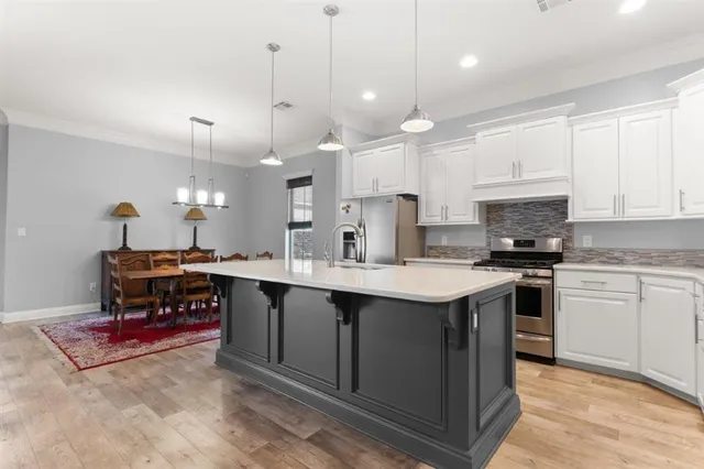 $379,000 | 5822 Shining Way, Lake Charles, LA 70605