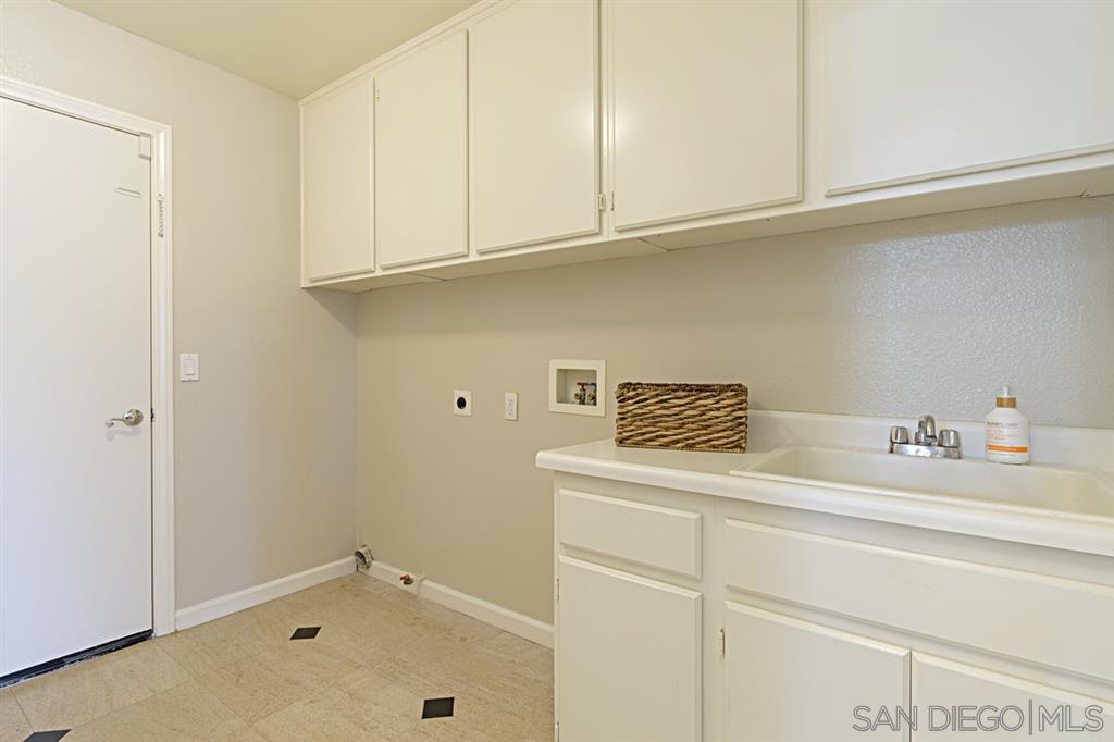 14256 Silver Ridge Road Poway, CA 92064 - Photo 15 of 25