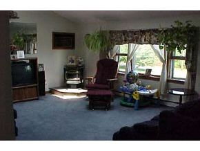 13 R Matthew Drive, Unit 13 Derry, NH 03038 - Photo 2 of 5