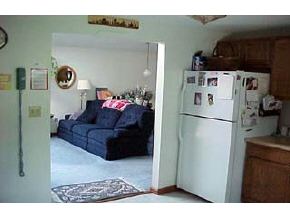 13 R Matthew Drive, Unit 13 Derry, NH 03038 - Photo 3 of 5