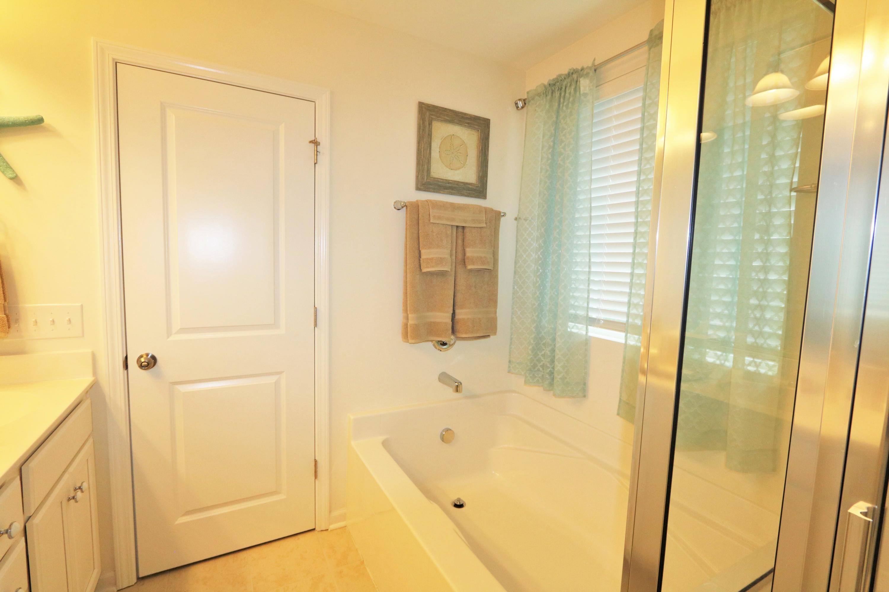 8944 Cat Tail Pond Road Summerville, SC 29485 - Photo 28 of 41 Master Bath