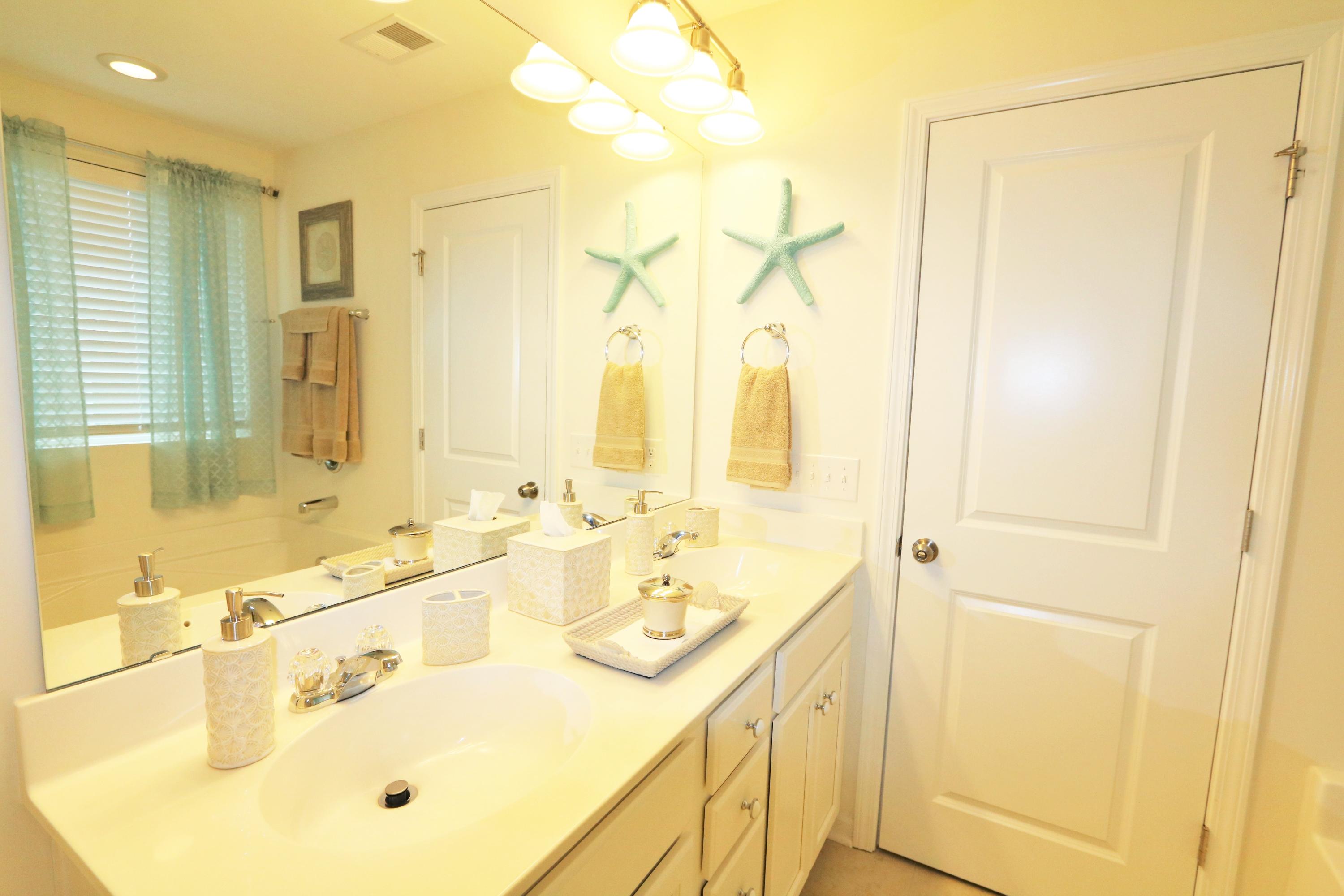 8944 Cat Tail Pond Road Summerville, SC 29485 - Photo 29 of 41 Master Bath