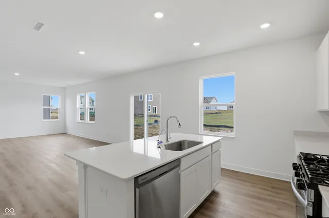 $368,735 | 2403 Fir Drive, Greenfield, IN 46140