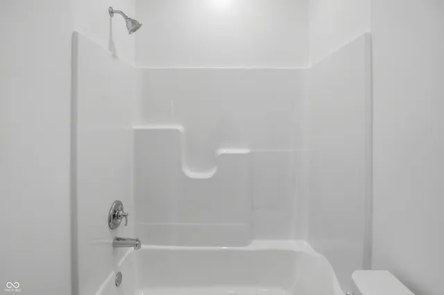 $368,735 | 2403 Fir Drive, Greenfield, IN 46140