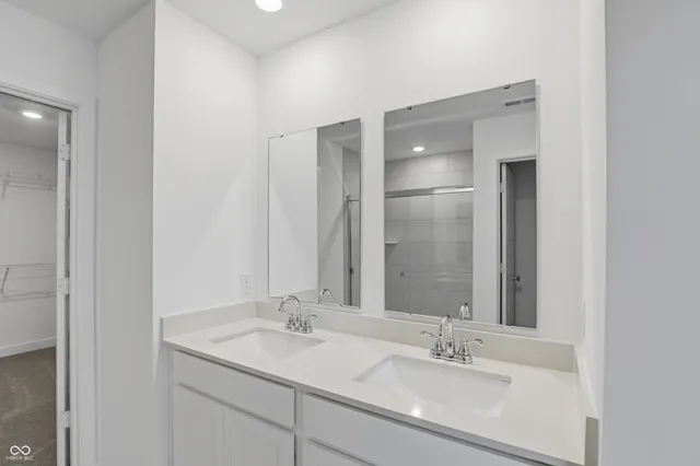 $368,735 | 2403 Fir Drive, Greenfield, IN 46140