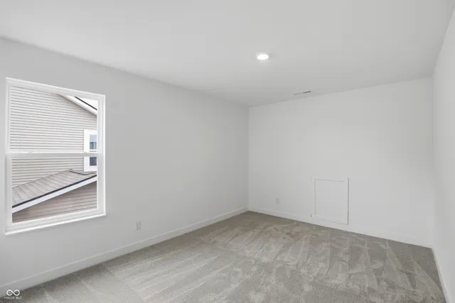 $368,735 | 2403 Fir Drive, Greenfield, IN 46140