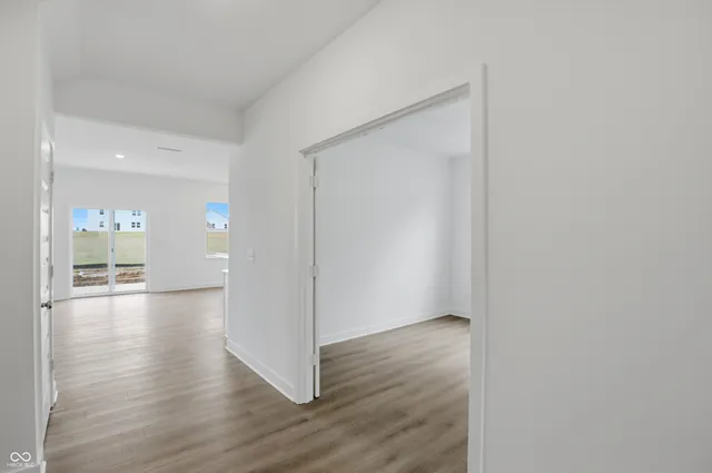 $368,735 | 2403 Fir Drive, Greenfield, IN 46140