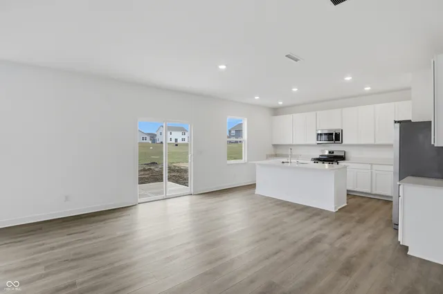 $368,735 | 2403 Fir Drive, Greenfield, IN 46140