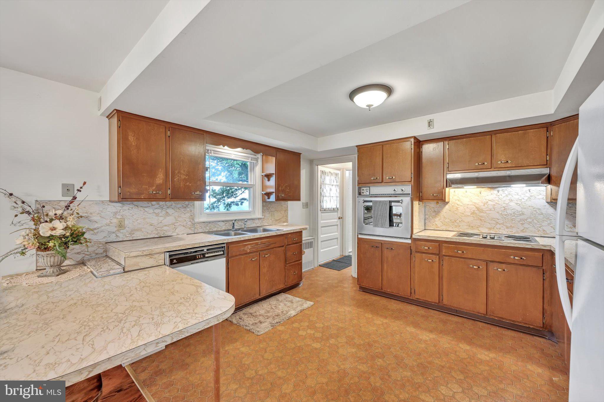 445 Gockley Road Stevens, PA 17578 - Photo 15 of 41
