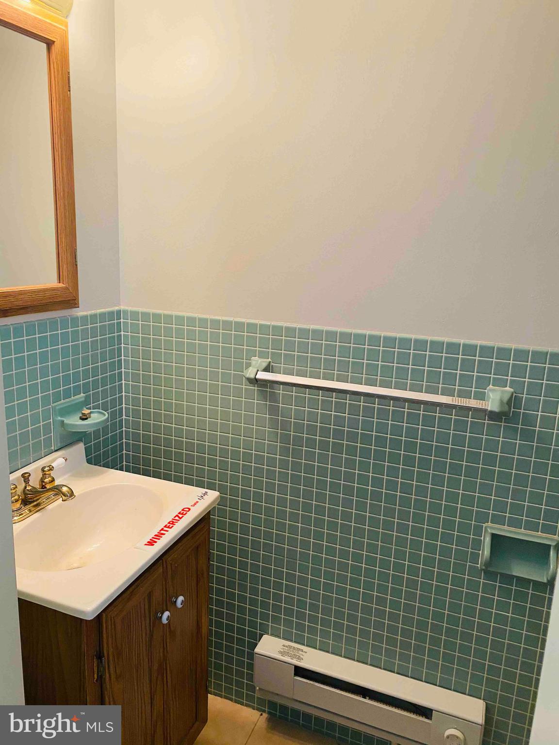 139 Lakeview Road Bernville, PA 19506 - Photo 19 of 27 Half Bathroom