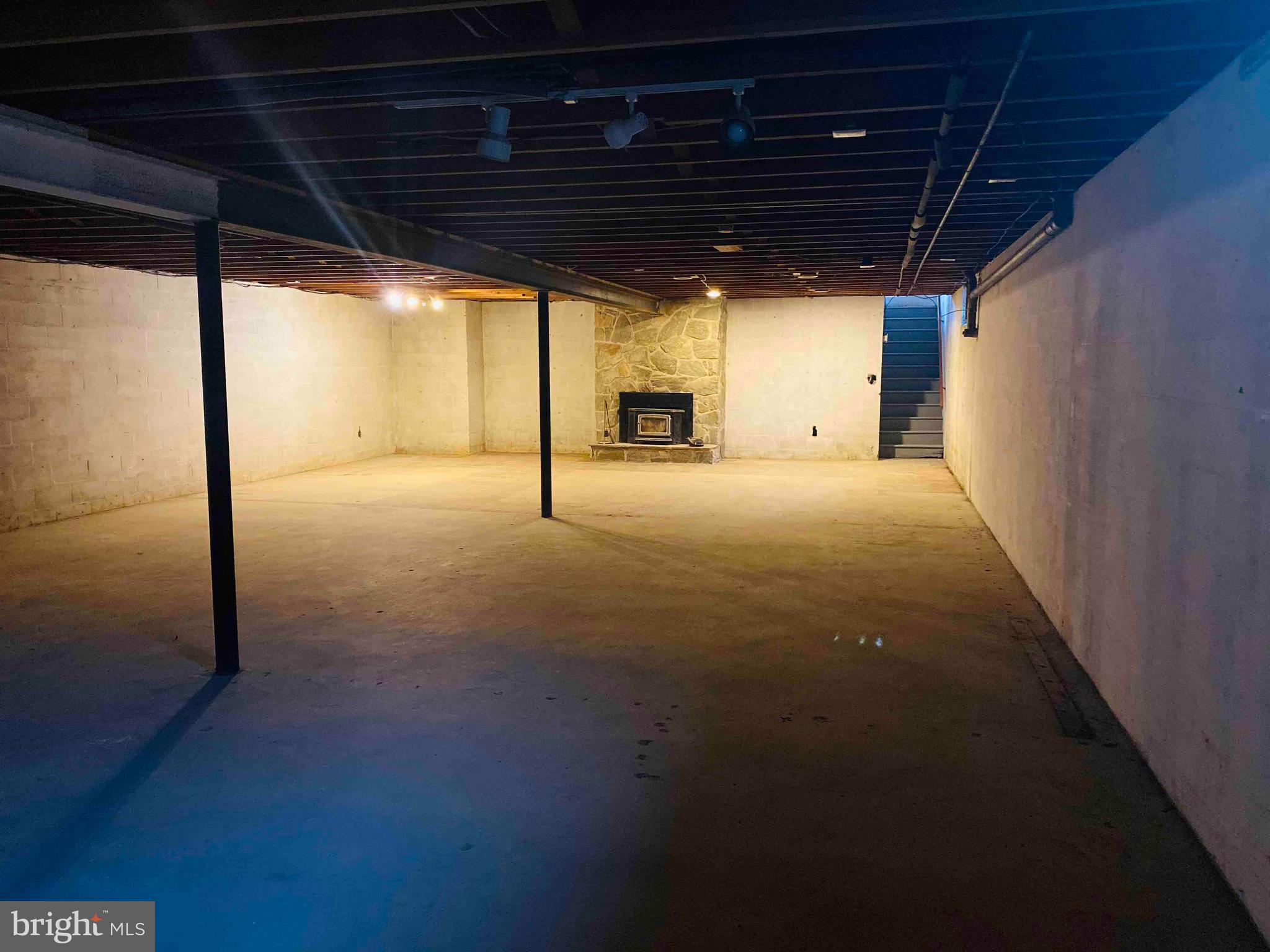 139 Lakeview Road Bernville, PA 19506 - Photo 21 of 27 Basement