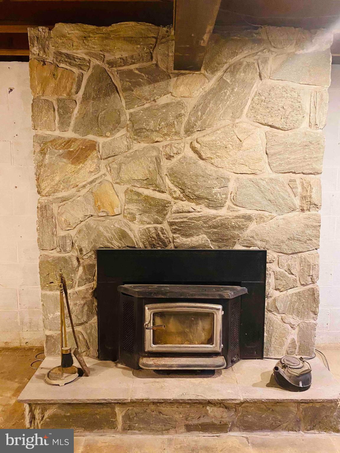 139 Lakeview Road Bernville, PA 19506 - Photo 22 of 27 Fireplace