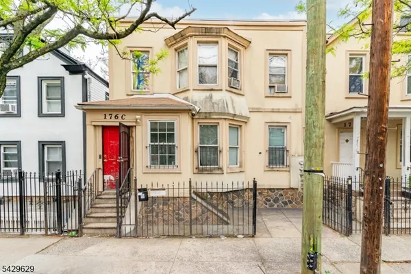 $600,000 | 176 Parker Street, Newark, NJ 07104