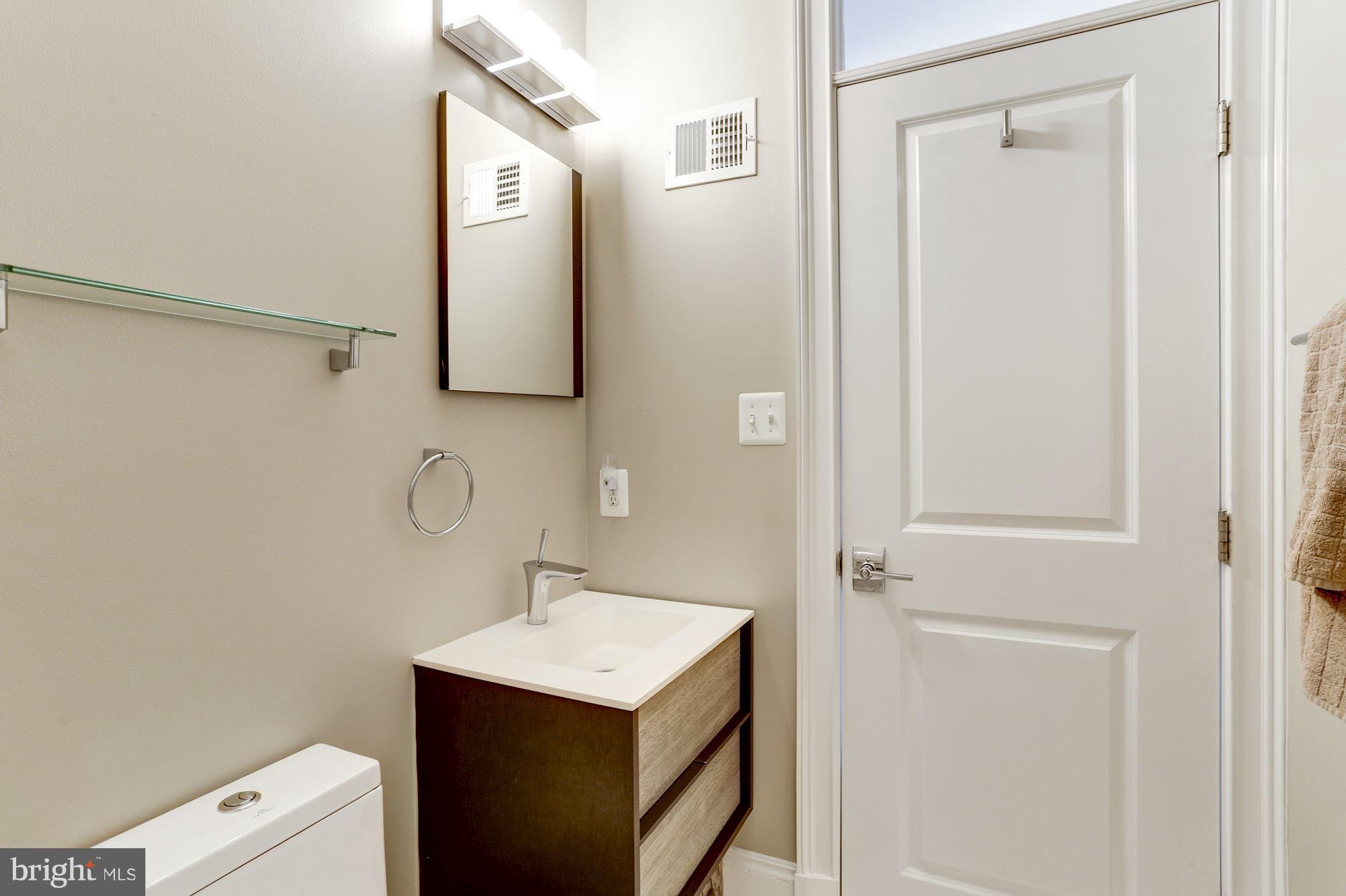 1210 Independence Avenue Southeast Washington, DC 20003 - Photo 21 of 29 Modern hall Bath