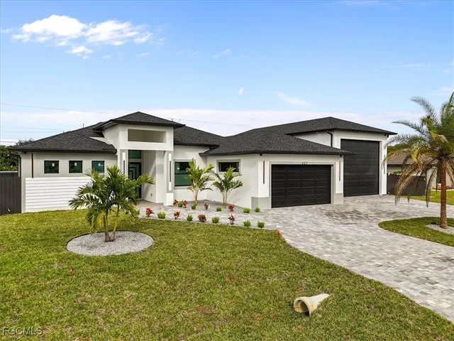 $849,000 | 607 Northwest 7th Street, Cape Coral, FL 33993