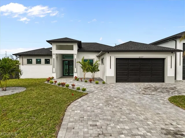 $849,000 | 607 Northwest 7th Street, Cape Coral, FL 33993