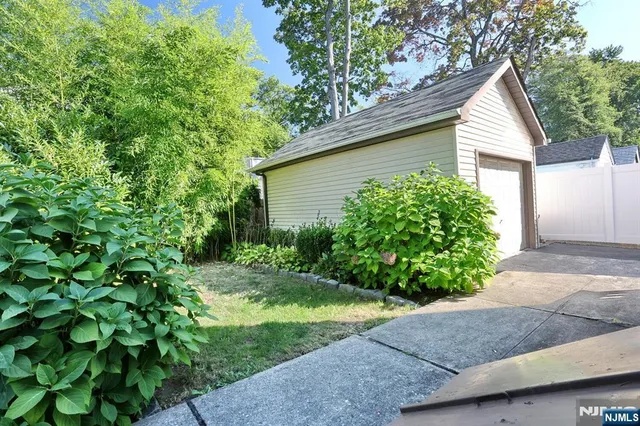 a house view with a outdoor space