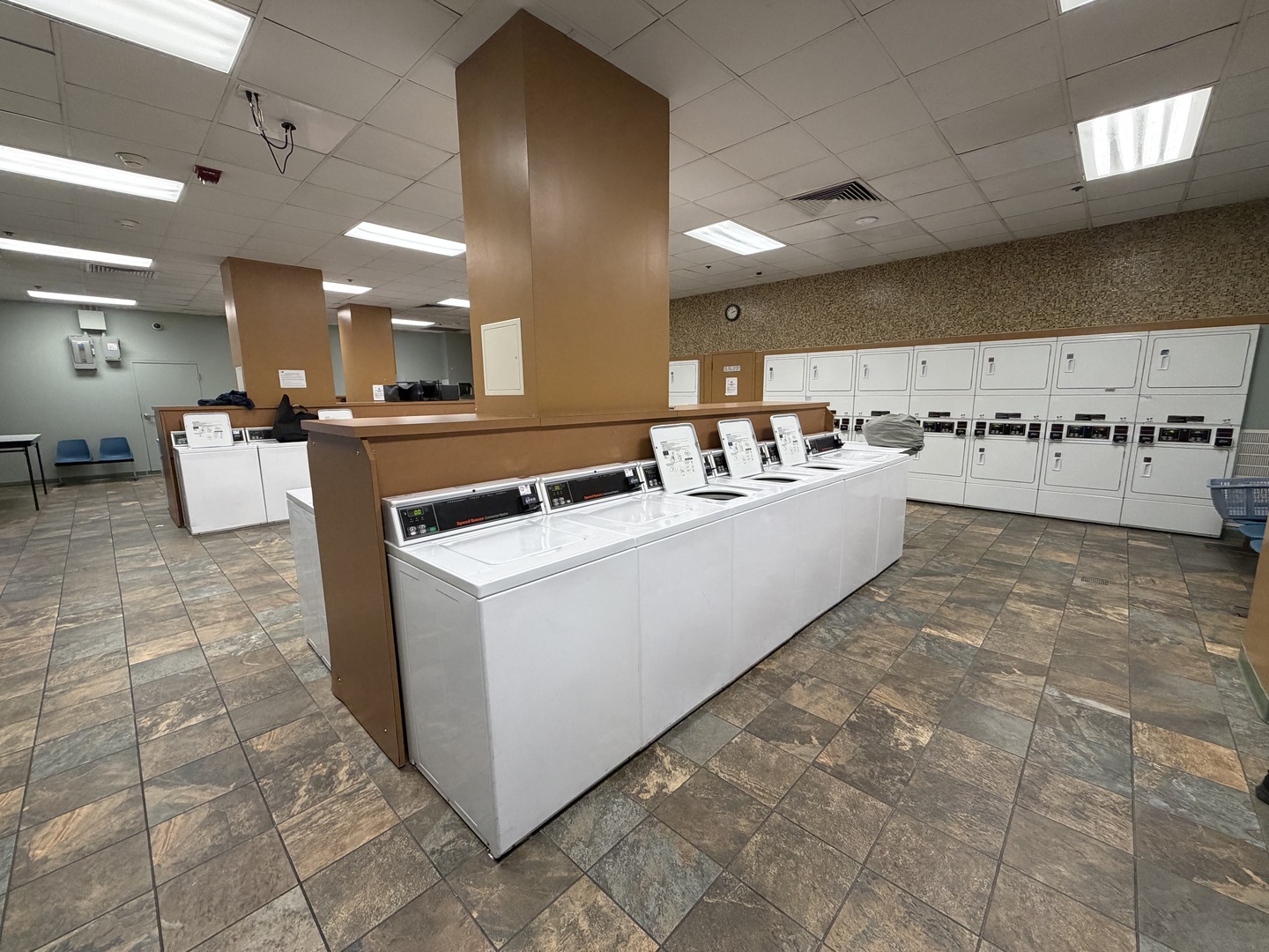 211 East Ohio Street, Unit 2425 Chicago, IL 60611 - Photo 18 of 20