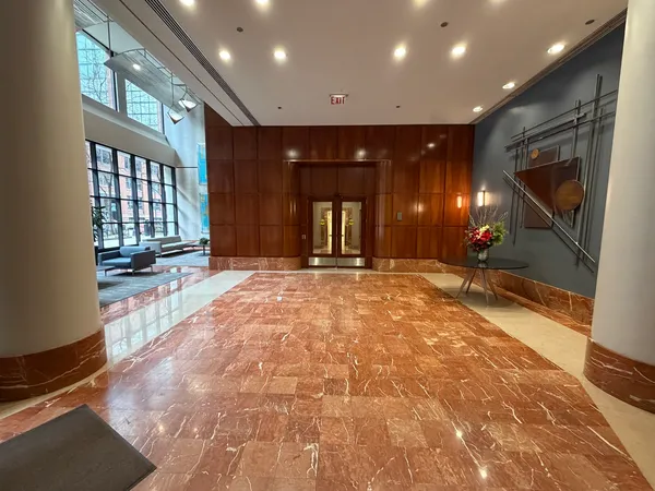 $2,400 | 211 East Ohio Street, Unit 2425, Chicago, IL 60611