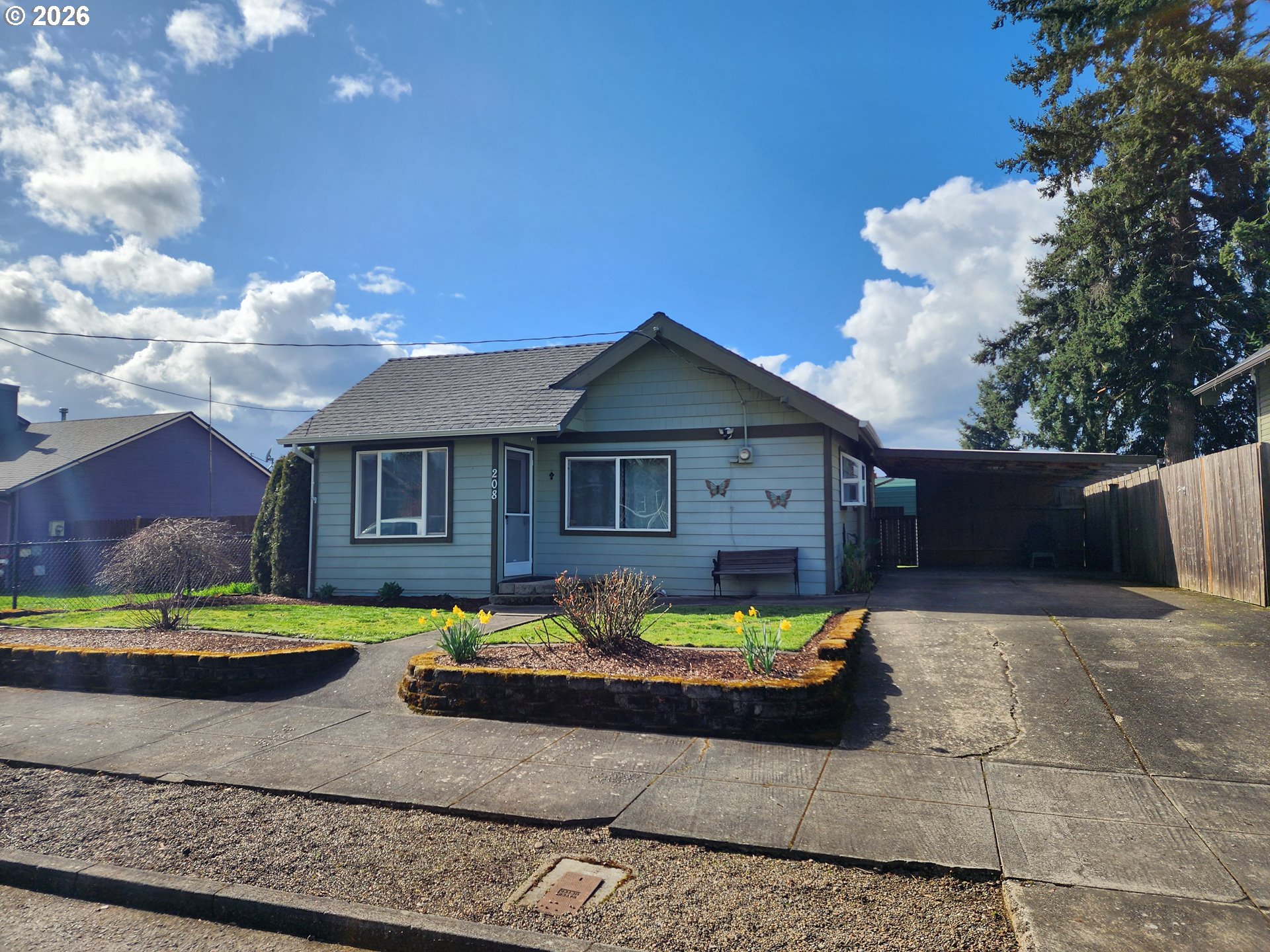 208 South Swiegle Avenue Molalla, OR 97038 - Photo 22 of 31 Backyard