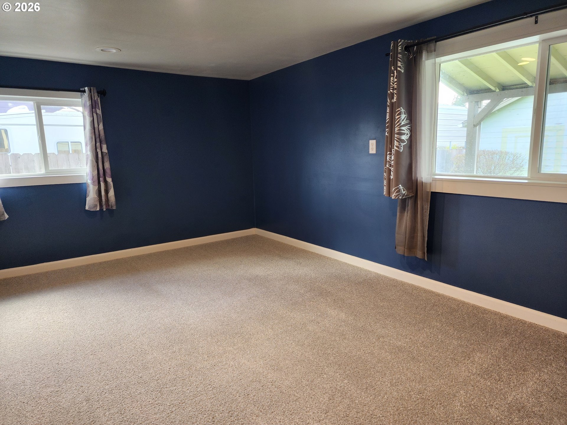 208 South Swiegle Avenue Molalla, OR 97038 - Photo 25 of 31 Garage