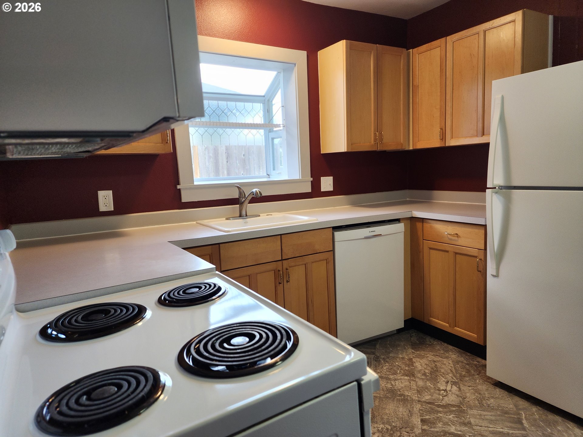 208 South Swiegle Avenue Molalla, OR 97038 - Photo 6 of 31 View