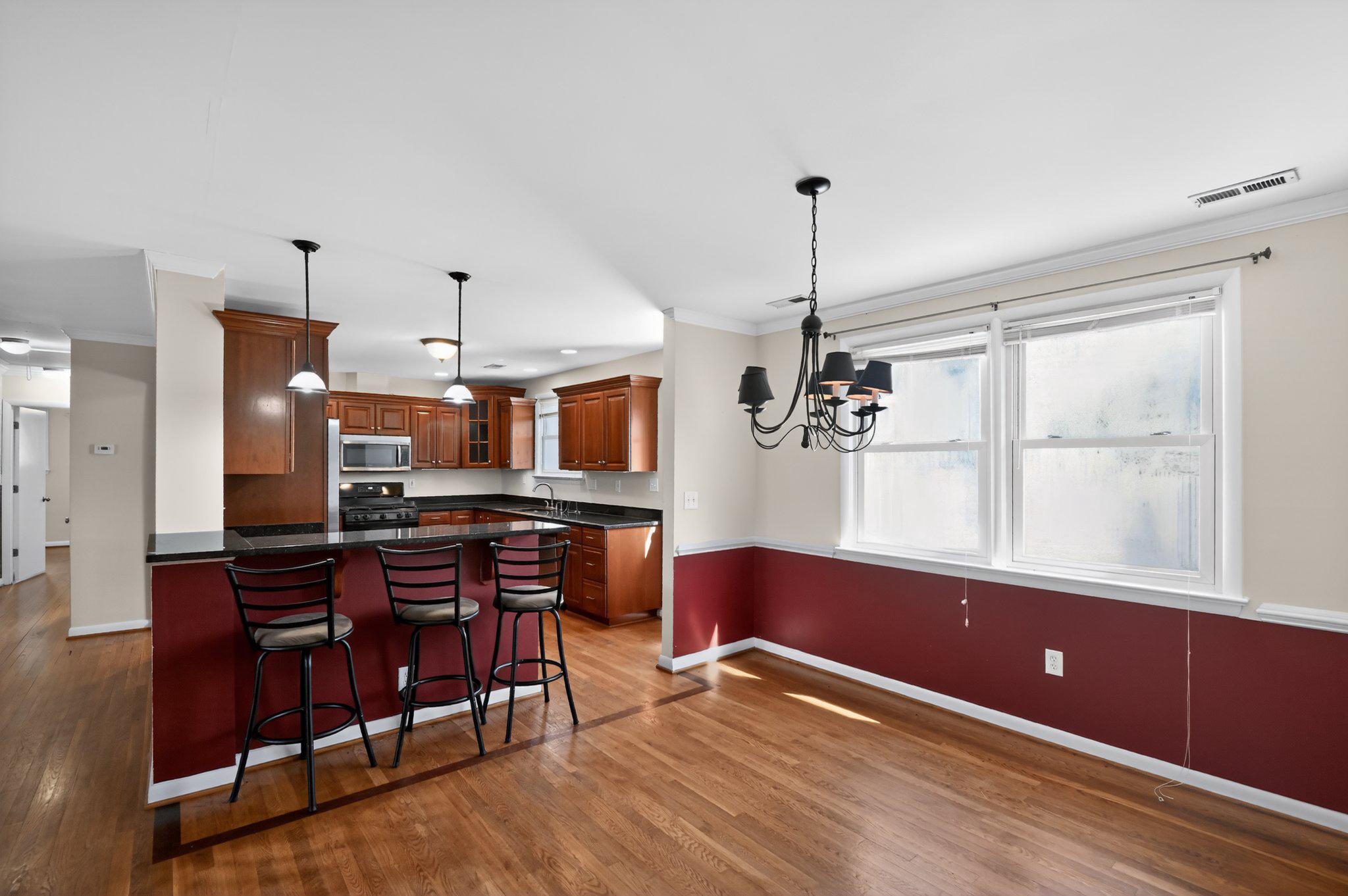 7391 Baldwin Ridge Road Warrenton, VA 20187 - Photo 5 of 32 Kitchen with granite counters