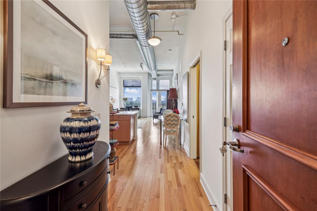 3820 Roswell Road Northeast, Unit 1004 Atlanta, GA 30342 - Photo 4 of 28