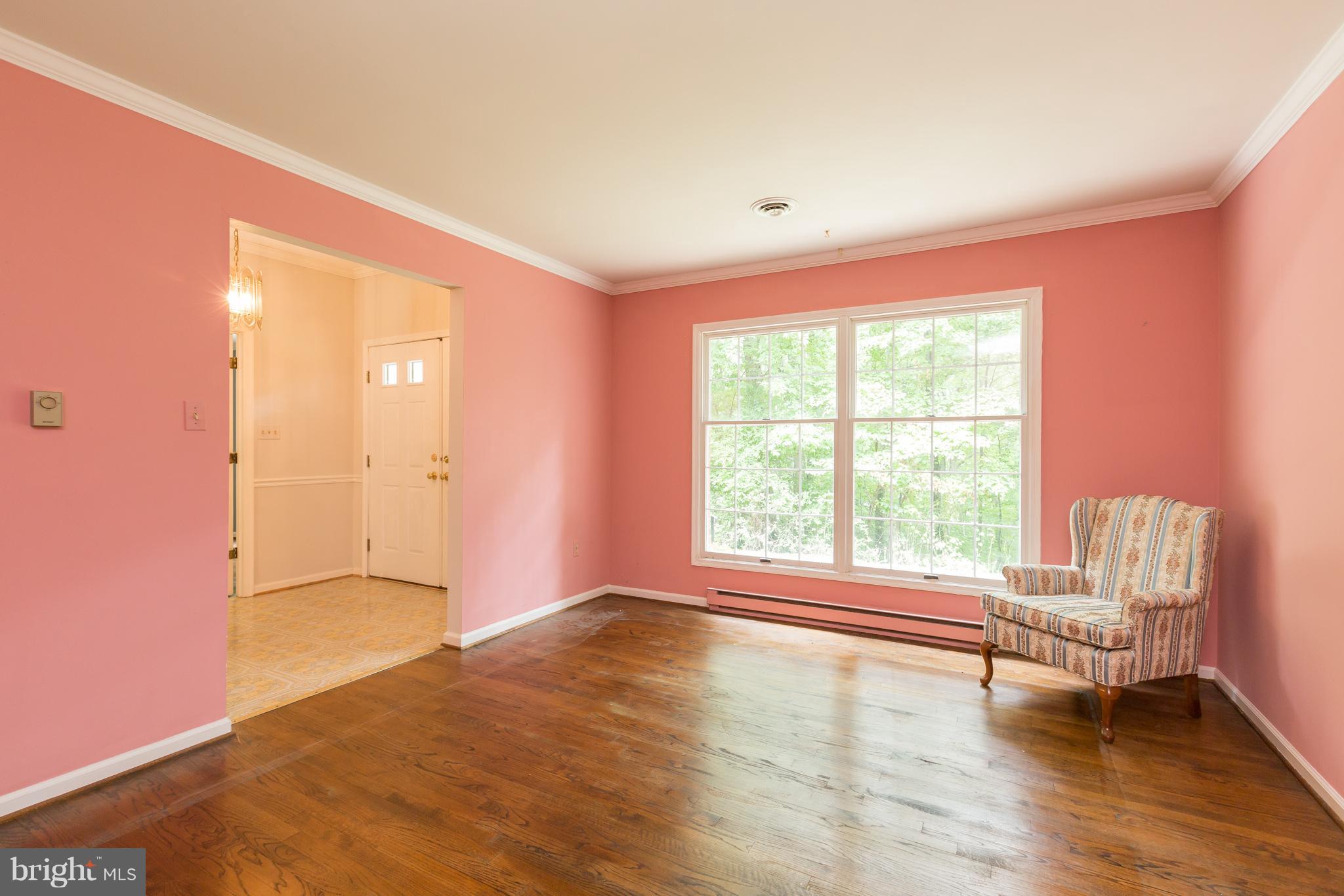 7021 Flint Hill Road Owings, MD 20736 - Photo 7 of 27 Living Room