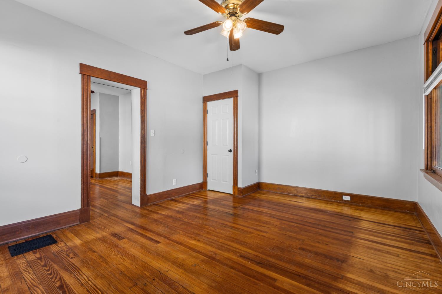 3403 Brotherton Road Cincinnati, OH 45209 - Photo 7 of 25