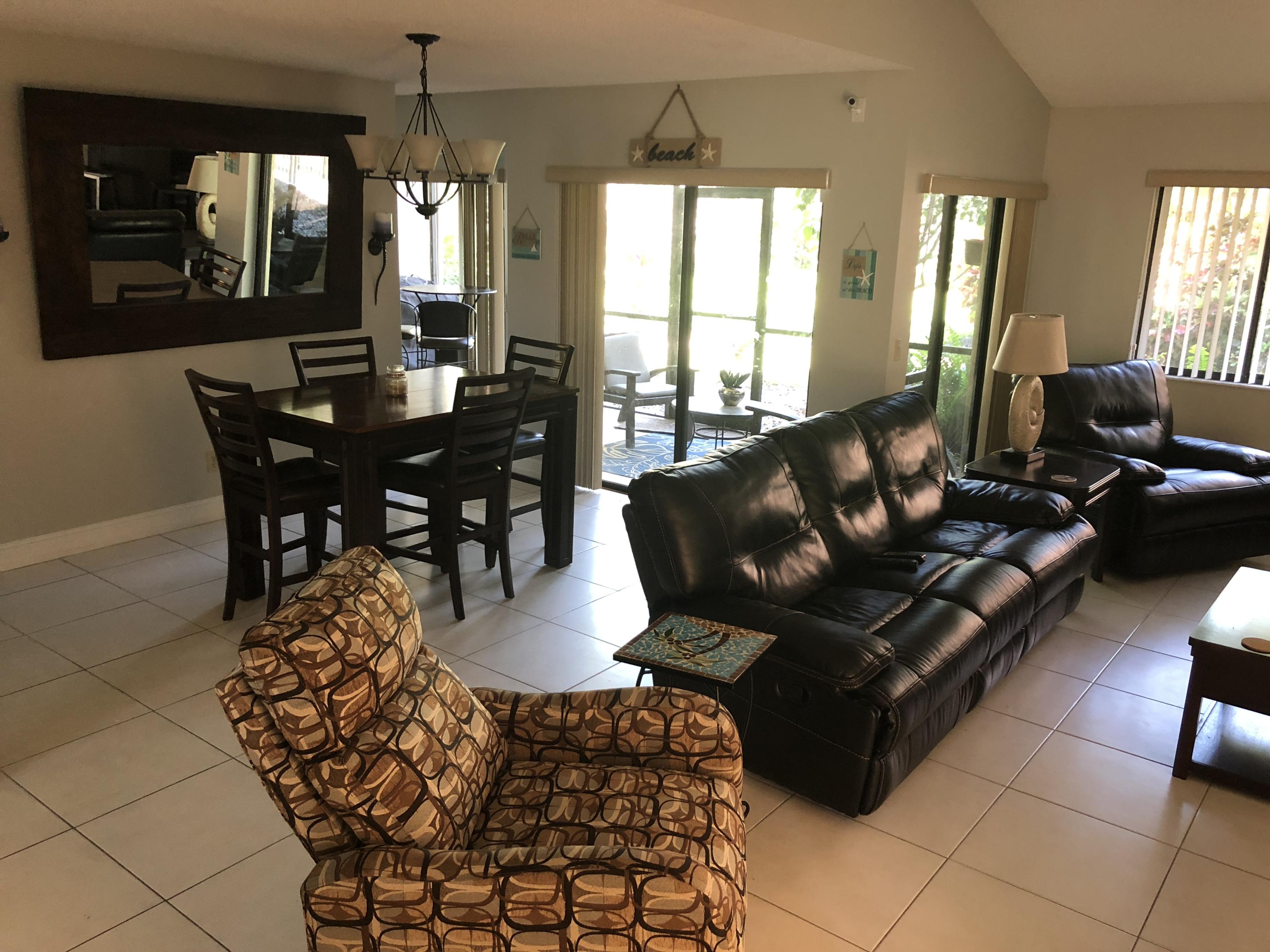 5590 Coach House Circle, Unit D Boca Raton, FL 33486 - Photo 3 of 28 IMG_0413