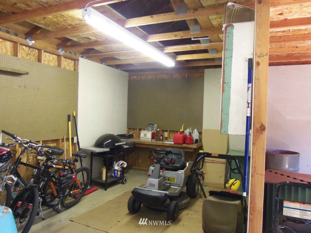 302 Hill Road Aberdeen, WA 98520 - Photo 13 of 15 Gallery Image 13