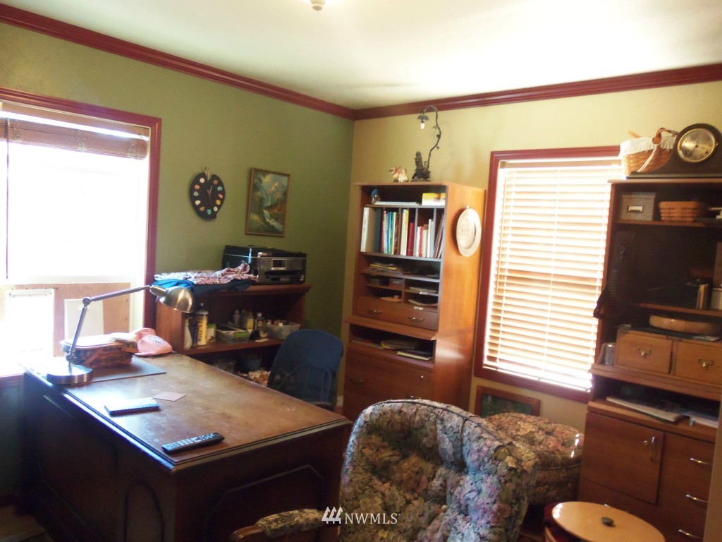 302 Hill Road Aberdeen, WA 98520 - Photo 7 of 15 Gallery Image 7